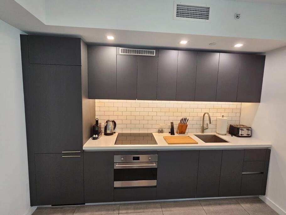 Appartamento Downtown Elegance. 17th Floor Yotelpad *